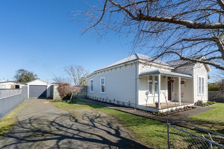 Photo of property in 5 Hunia Street, Marton, 4710