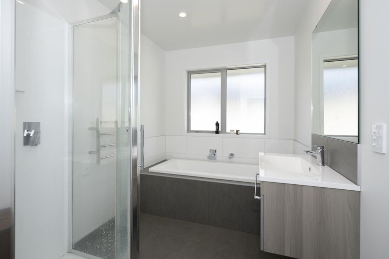 Photo of property in 4 Mangatiti Street, Papakura, 2110