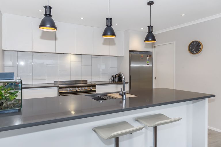 Photo of property in 65 Madison Terrace, Silverdale, 0932