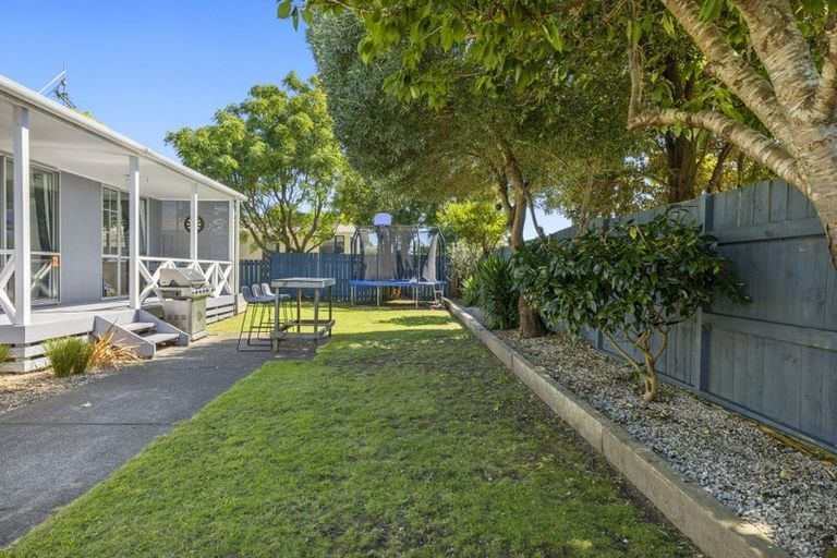 Photo of property in 1 Belray Place, Papamoa Beach, Papamoa, 3118