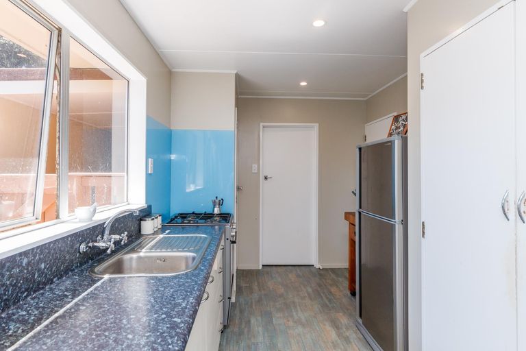 Photo of property in 3 Adams Place, Kelvin Grove, Palmerston North, 4414