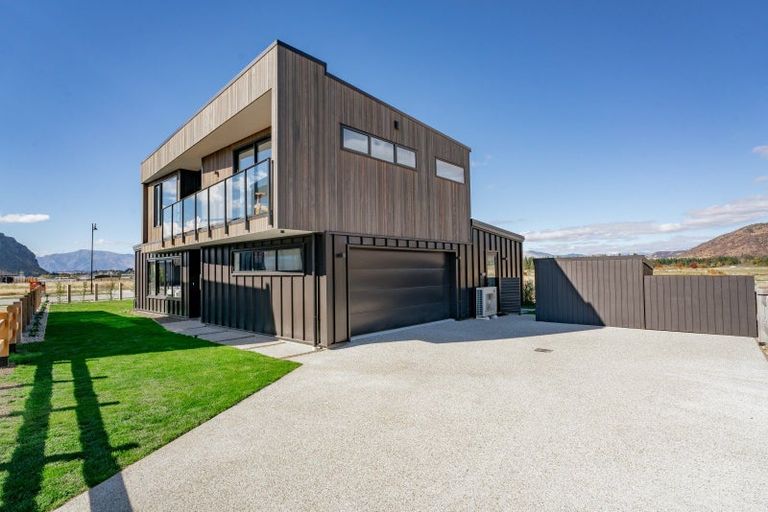 Photo of property in 3b Wallace Place, Westown, New Plymouth, 4310