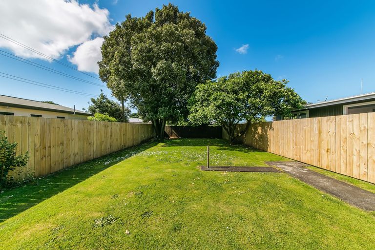 Photo of property in 2/3 Vine Street, Mangere East, Auckland, 2024