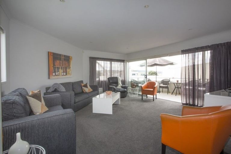 Photo of property in 1/100 Winifred Avenue, Whangamata, 3620