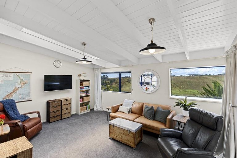 Photo of property in 7 Butlers Lane, Oakura, 4314