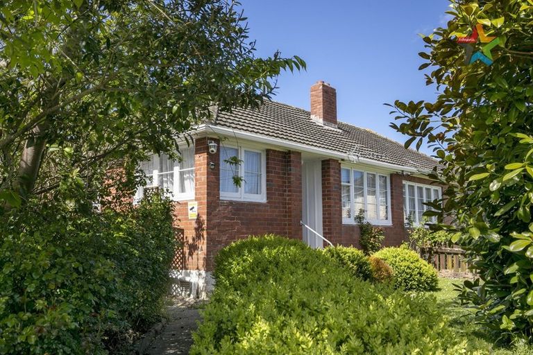 Photo of property in 188 Cambridge Terrace, Naenae, Lower Hutt, 5011