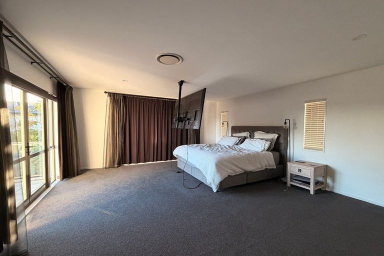 Photo of property in 28 Ballymore Drive, Pinehill, Auckland, 0632