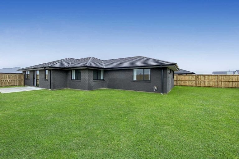 Photo of property in 31 Nethercote Way, Rolleston, 7614