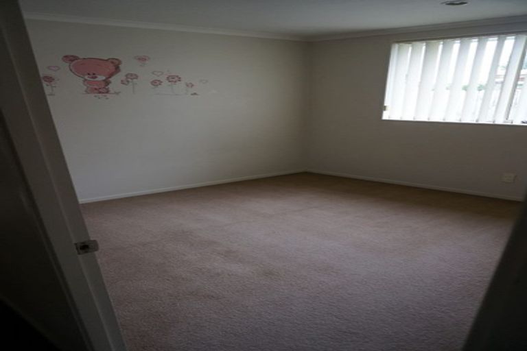 Photo of property in 34 Morewa Place, Takanini, 2112