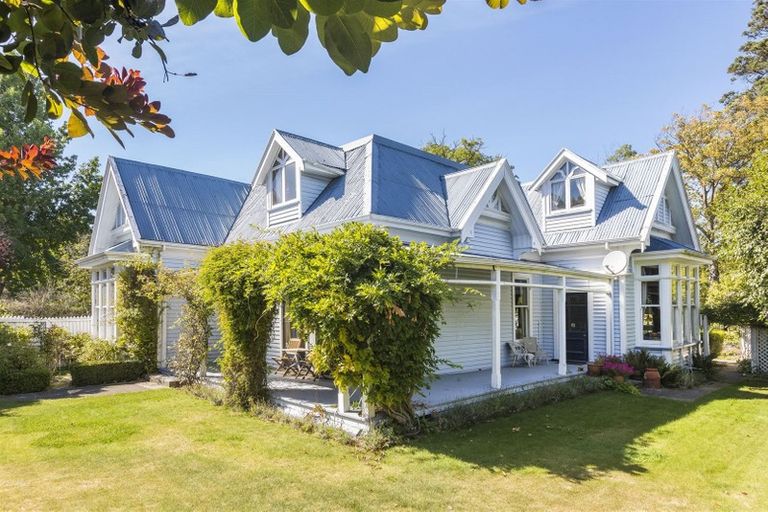 Photo of property in 22 Glandovey Road, Fendalton, Christchurch, 8052