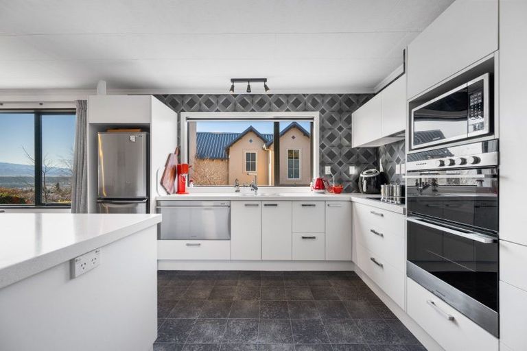 Photo of property in 39 Kamaka Crescent, Bridge Hill, Alexandra, 9320