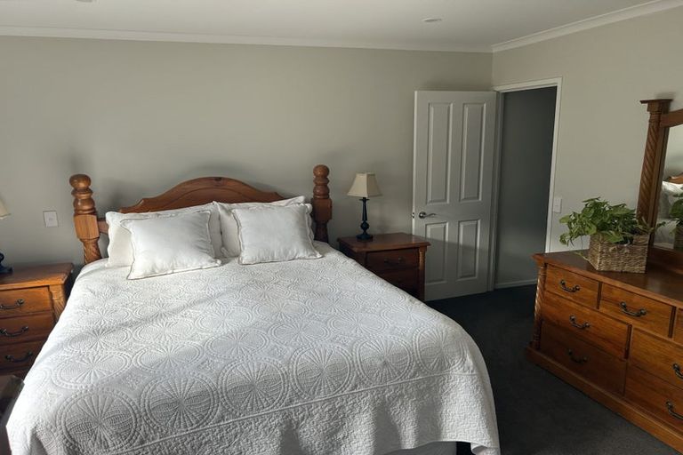 Photo of property in 14 Lakemere Way, Kinloch, Taupo, 3377
