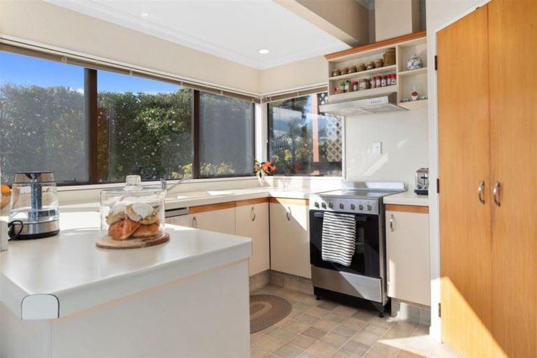 Photo of property in 1 Ruamoana Place, Omokoroa, 3114