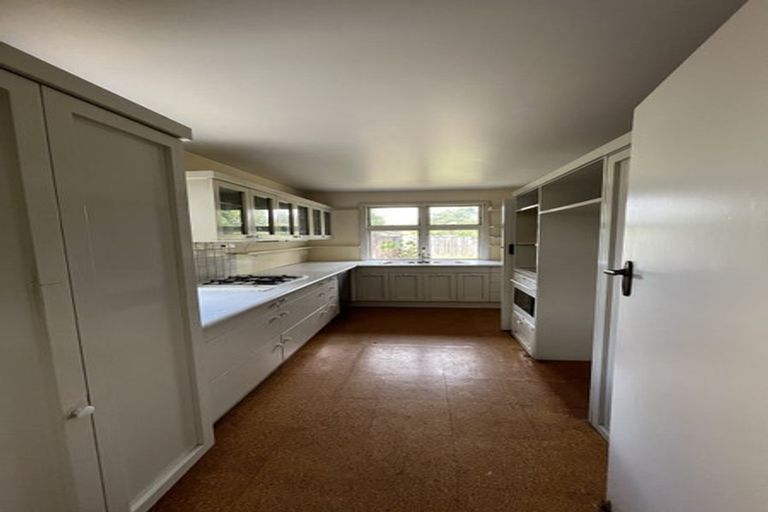 Photo of property in 8 Hanrahan Street, Upper Riccarton, Christchurch, 8041