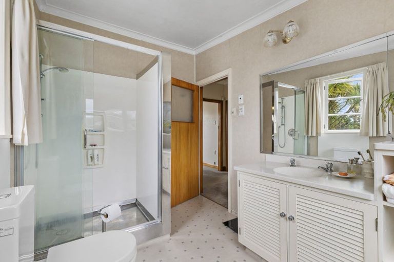 Photo of property in 212 Victoria Avenue, Hokowhitu, Palmerston North, 4410