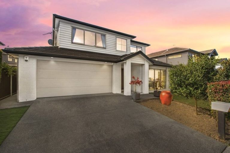 Photo of property in 11 Springcrest Drive, Karaka, Papakura, 2113