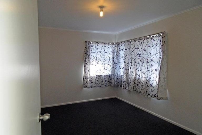 Photo of property in 65 Hobart Crescent, Wattle Downs, Auckland, 2103