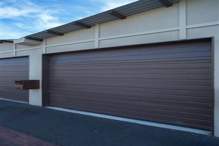 Photo of property in The Grange, 22/92 Bush Road, Albany, Auckland, 0632