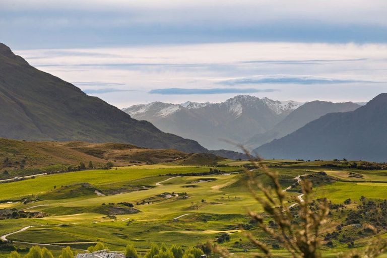 Photo of property in 14 Glenfiddich Road, Jacks Point, Queenstown, 9371