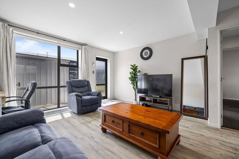 Photo of property in 1/22 Springfield Road, Saint Albans, Christchurch, 8014