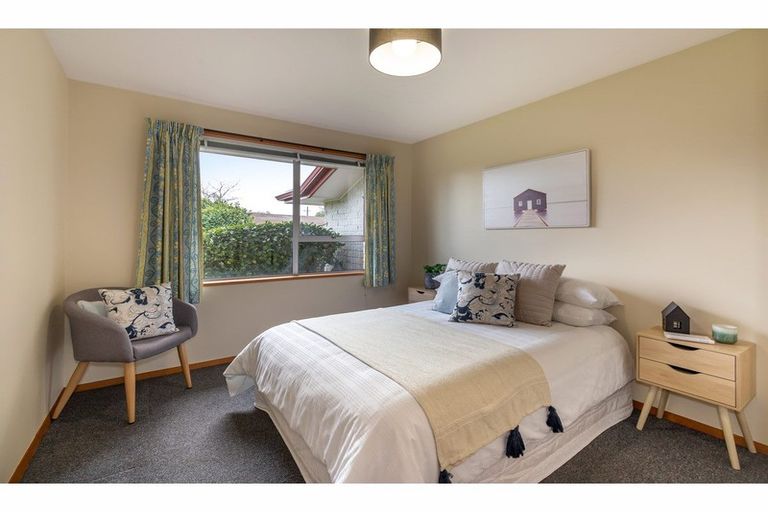 Photo of property in 48 Oldwood Street, Bishopdale, Christchurch, 8053