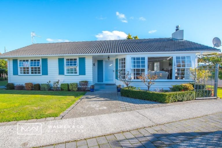 Photo of property in 35 Mountbatten Grove, Clouston Park, Upper Hutt, 5018