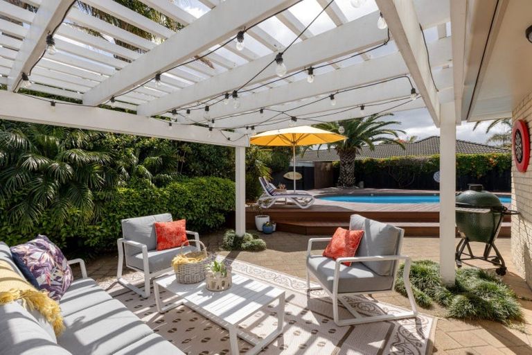 Photo of property in 587 Grenada Street, Papamoa Beach, Papamoa, 3118