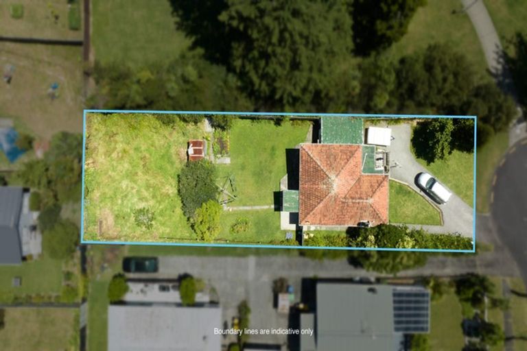 Photo of property in 70 Savoy Road, Glen Eden, Auckland, 0602