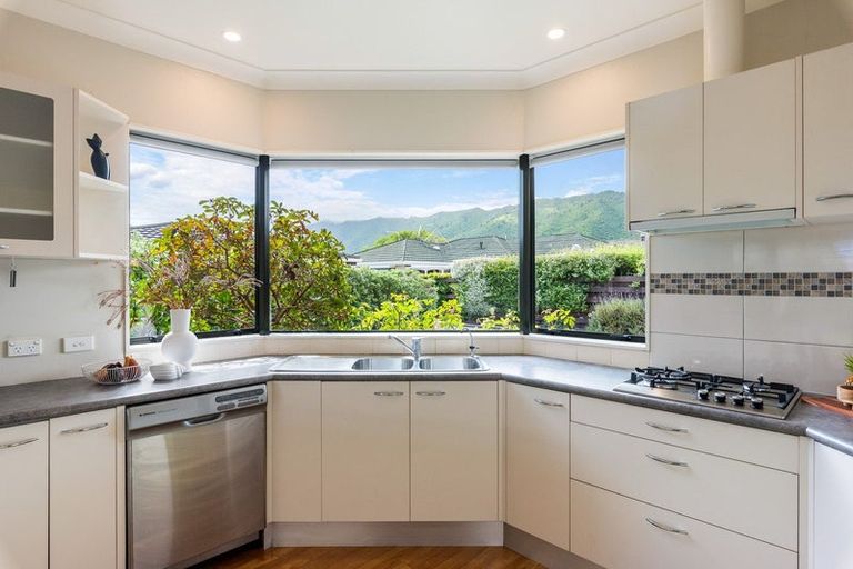Photo of property in 84 Kapanui Road, Waikanae, 5036