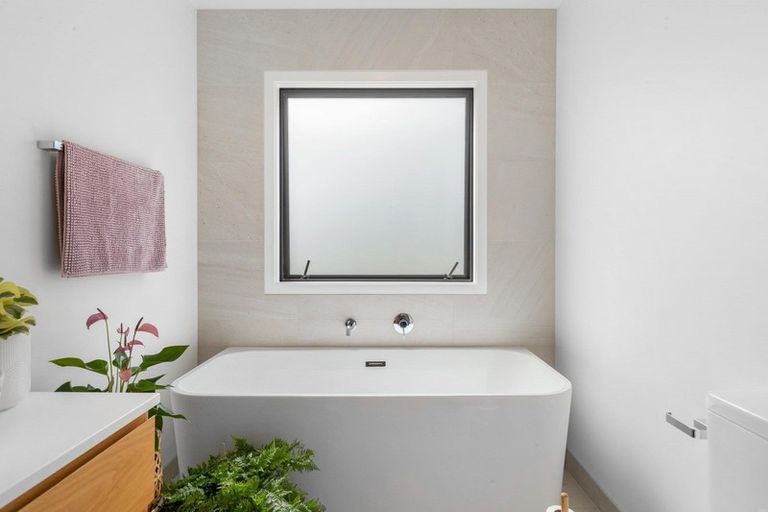 Photo of property in 4 Polperro Court, Jacks Point, Queenstown, 9371