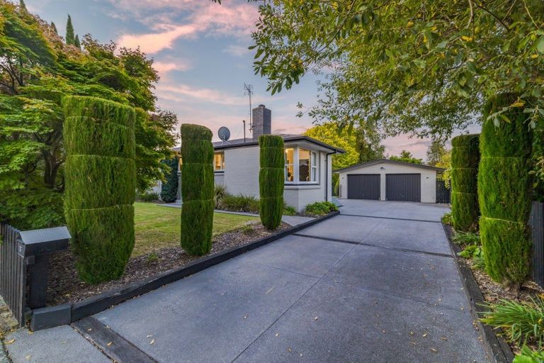 Photo of property in 73 Dunedin Street, Redwood, Christchurch, 8051