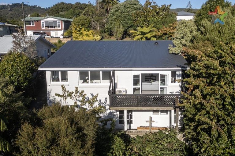 Photo of property in 84 Holborn Drive, Stokes Valley, Lower Hutt, 5019