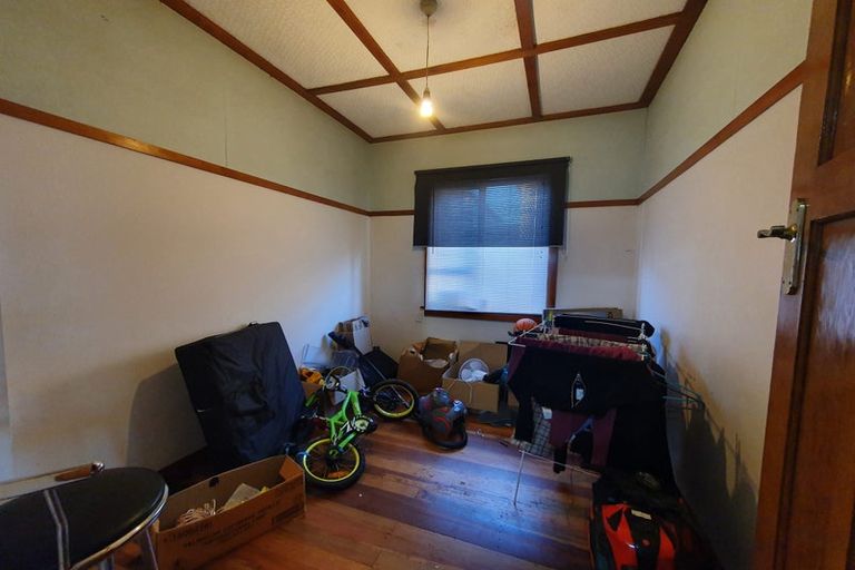 Photo of property in 25 Busby Street, Blockhouse Bay, Auckland, 0600