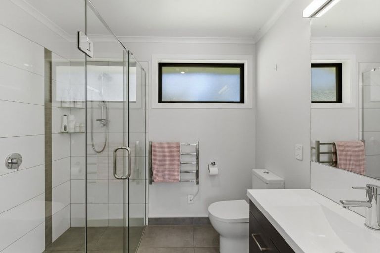 Photo of property in 6 Hadfield Road, Peka Peka, Waikanae, 5391