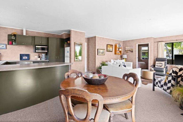 Photo of property in 16a Brookvale Road, Havelock North, 4130