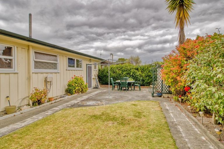 Photo of property in 2 Bennett Place, Onekawa, Napier, 4110