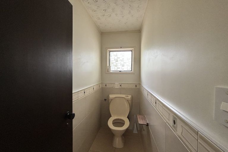 Photo of property in 9 Hiwihau Place, Glenfield, Auckland, 0629