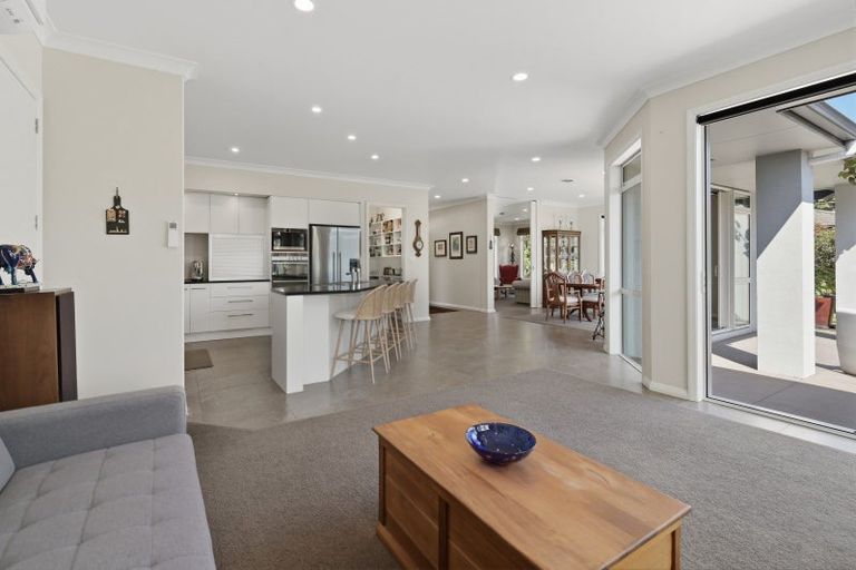 Photo of property in 22 Hansard Place, Bethlehem, Tauranga, 3110