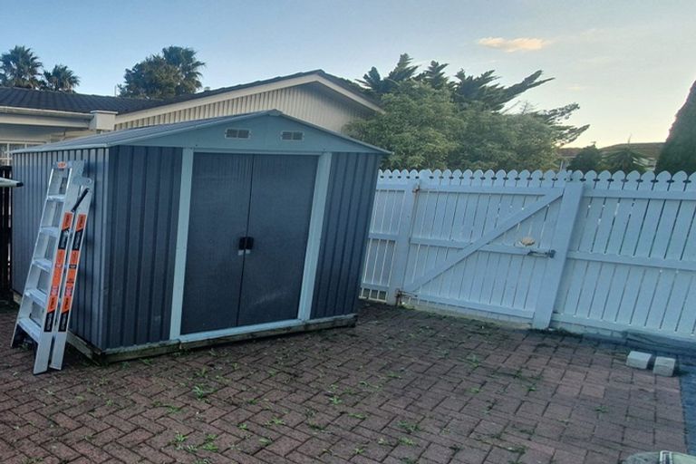 Photo of property in 23 Vanbrugh Place, Bucklands Beach, Auckland, 2014