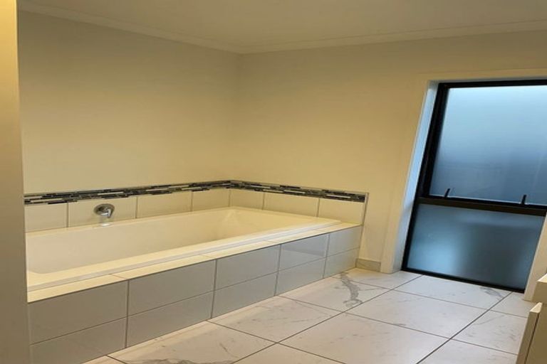 Photo of property in 33 Probert Crescent, Chartwell, Hamilton, 3210