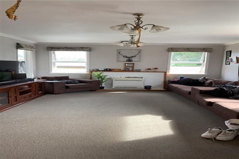 Photo of property in 76 Kelly Street, Inglewood, 4330