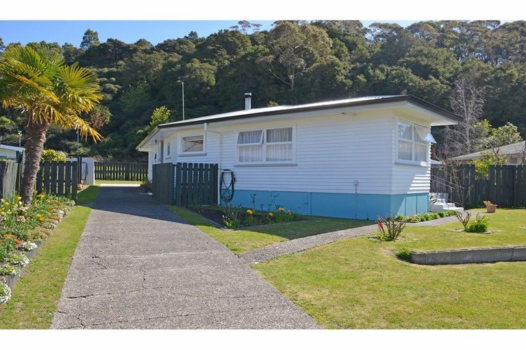 Photo of property in 49 Holyoake Crescent, Kawerau, 3127