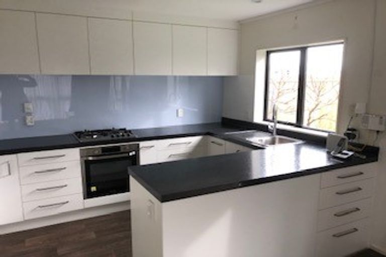 Photo of property in 8b Marama Crescent, Palmerston North, 4414