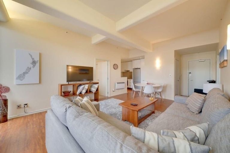 Photo of property in Orange House/land Equity, 6/182 Wakefield Street, Te Aro, Wellington, 6011