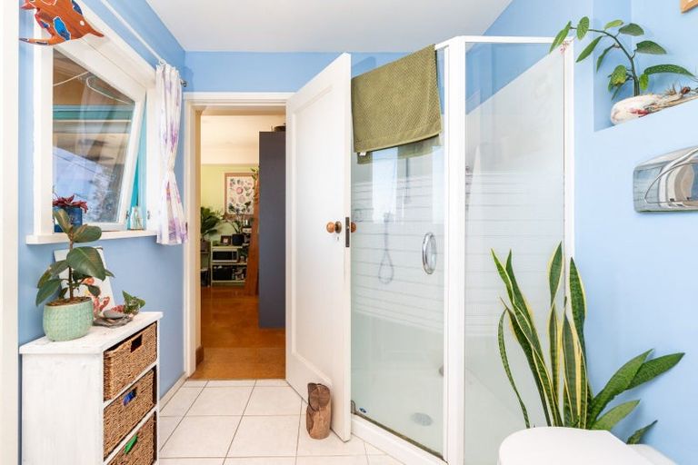 Photo of property in 15 Thane Road, Roseneath, Wellington, 6011