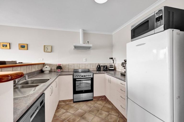 Photo of property in 116 Clifford Road, Eltham, 4322