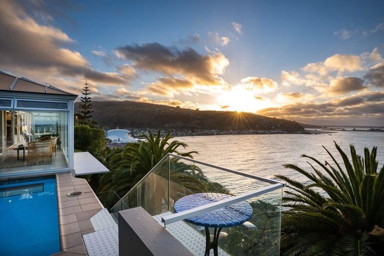 Photo of property in 18 Whitewash Head Road, Scarborough, Christchurch, 8081