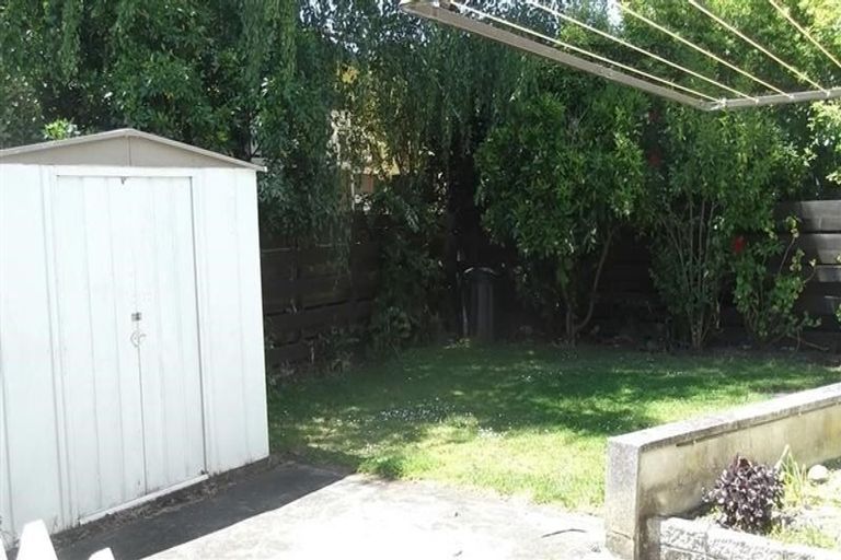 Photo of property in 1/16 Guthrie Road, Havelock North, 4130