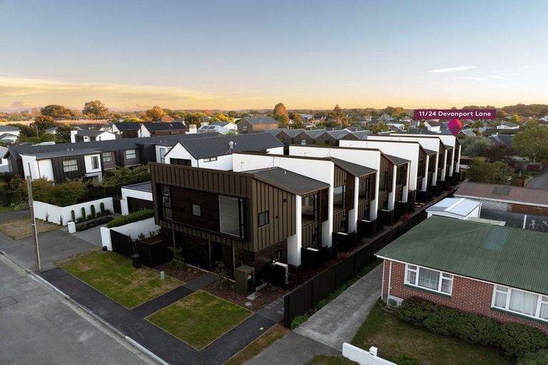 Photo of property in 11/24 Devonport Lane, St Albans, Christchurch, 8014