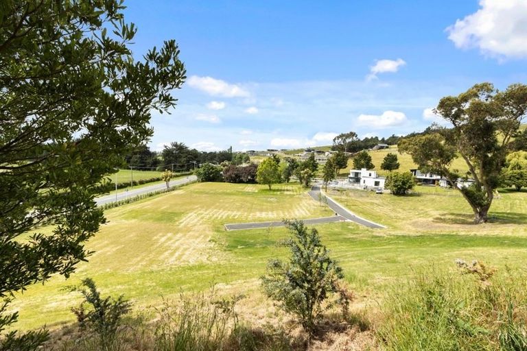 Photo of property in 8 Tui Vale Lane, Halswell, Christchurch, 8025